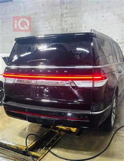 Lincoln Navigator L
